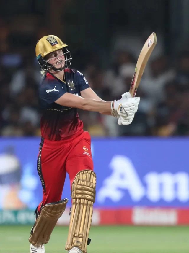 Ellyse-Perry-RCB-WPL-3