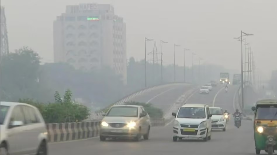 Delhi Air Pollution: नवंबर में दिखा दिसंबर वाला कोहरा